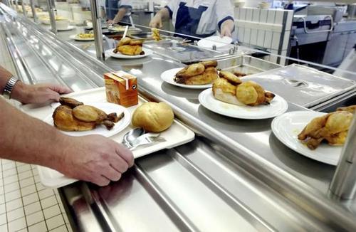 校園里的新商機：代買飯、代占座，跑腿配送的新市場！